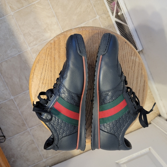Gucci Black and Green Sneakers Size 7 Euro. 8/2 US - Picture 6 of 10